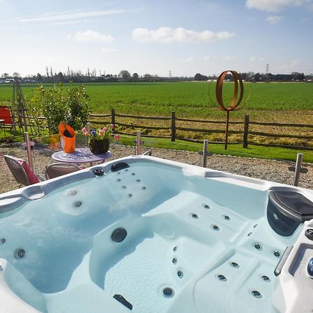 Air Maison - The Cow Shed Wow Factor Countryside Retreat Westbourne  Eksteriør billede