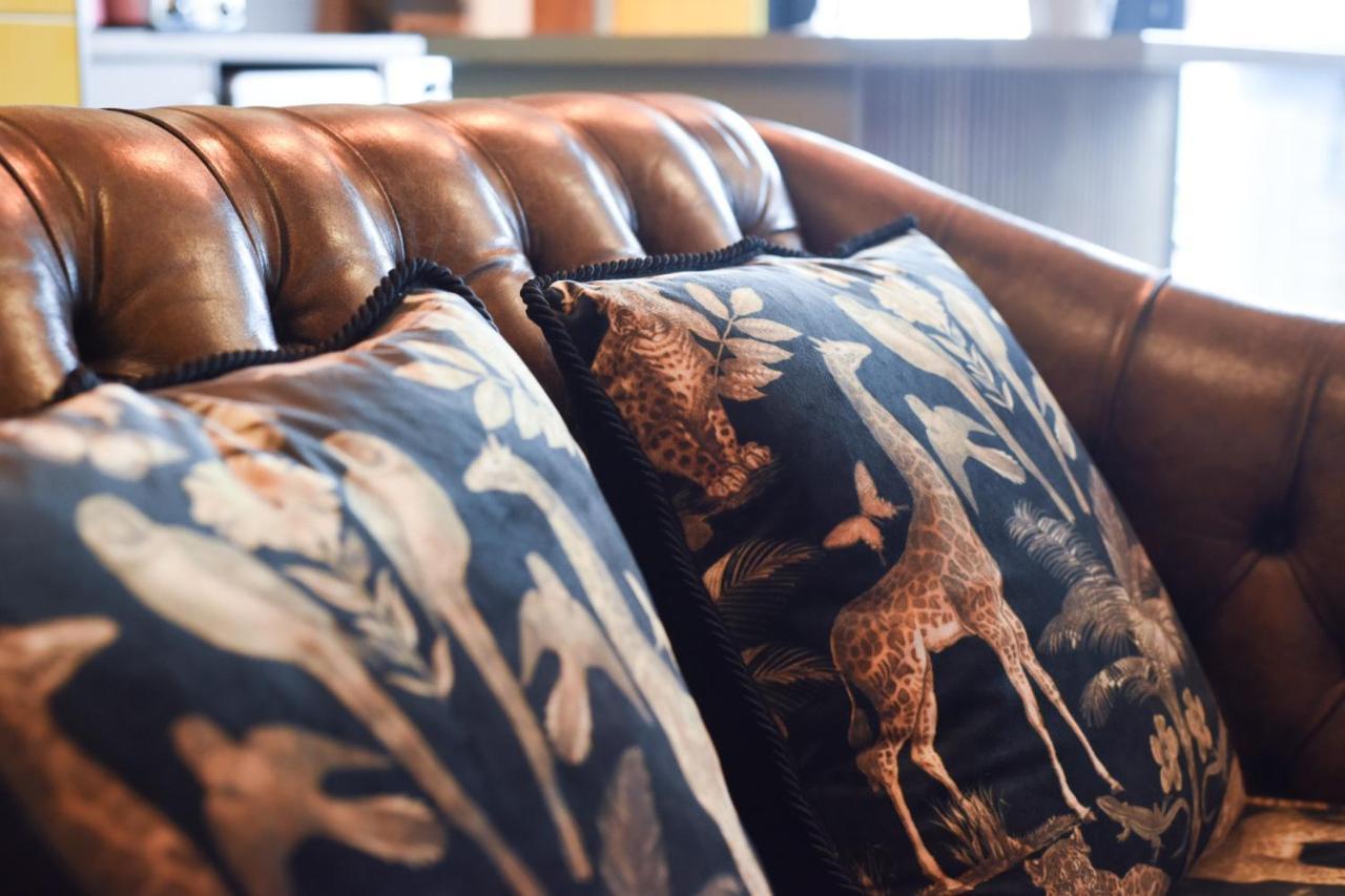 Air Maison - The Cow Shed Wow Factor Countryside Retreat Westbourne  Eksteriør billede